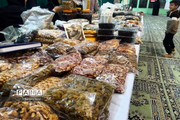 نمایشگاه محصولات خانگی به مناسبت سالگرد پیروزی انقلاب