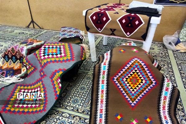 نمایشگاه محصولات خانگی به مناسبت سالگرد پیروزی انقلاب