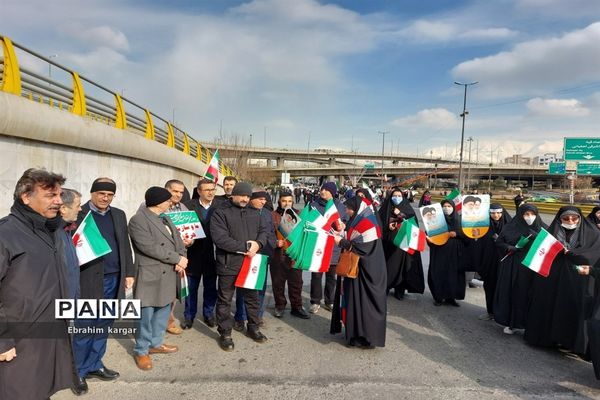 حضور باشکوه در راهپیمایی ۲۲ بهمن در تهران