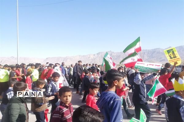 ۲۲بهمن ماه روز استقلال و آزادی ملت ایران است