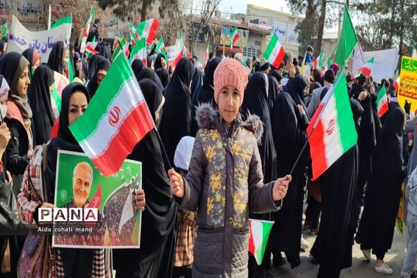 راهپیمایی با شکوه ۲۲ بهمن در شهرستان رباط‌کریم