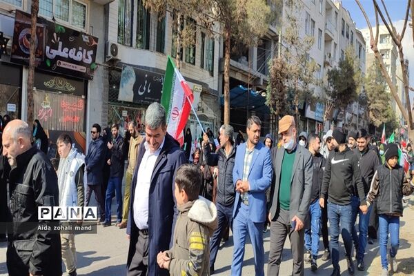 راهپیمایی با شکوه ۲۲ بهمن در شهرستان رباط‌کریم