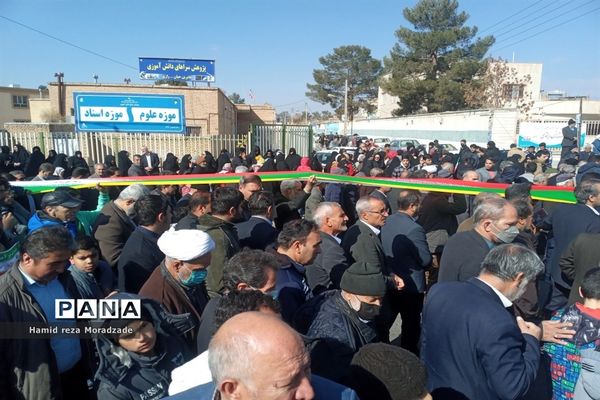 اقتدار باشکوه مردم کاشمر در راهپیمایی ۲۲ بهمن