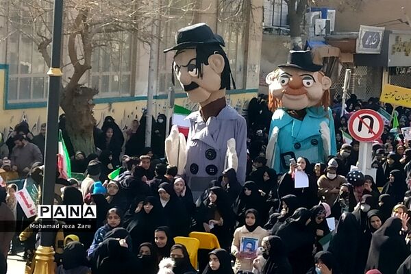 اقتدار باشکوه مردم کاشمر در راهپیمایی ۲۲ بهمن