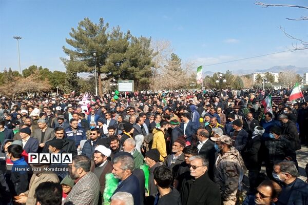 اقتدار باشکوه مردم کاشمر در راهپیمایی ۲۲ بهمن