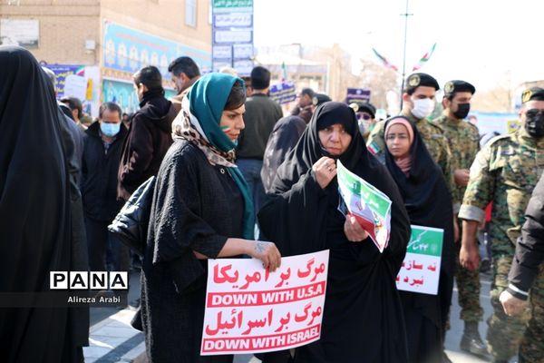 اقتدار باشکوه مردم کاشمر در راهپیمایی ۲۲ بهمن