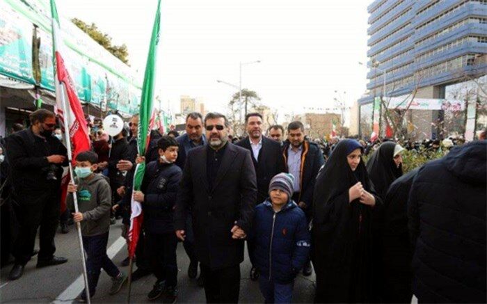 مردم  ایران، انقلاب اسلامی را متعلق به خودشان می دانند