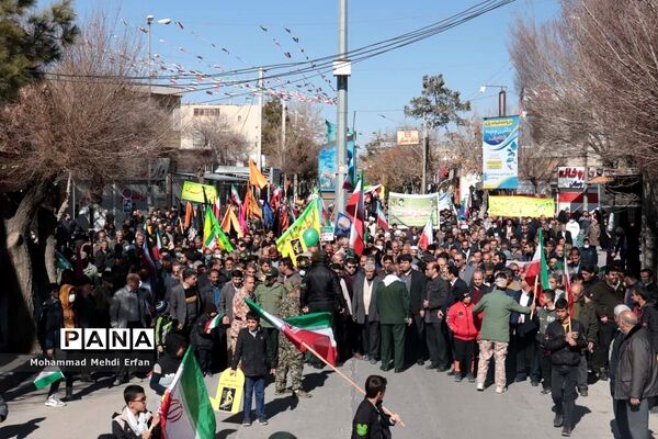شکوه حضور مردم  آباده در راهپیمایی 22 بهمن ماه