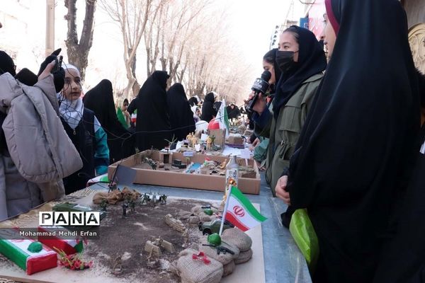 شکوه حضور مردم  آباده در راهپیمایی 22 بهمن ماه