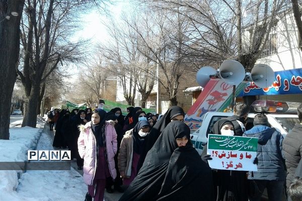 راهپیمایی یوم الله  ۲۲بهمن در فارسان