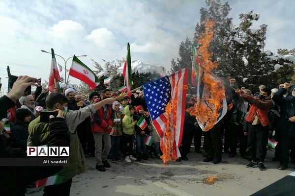 راهپیمایی باشکوه ۲۲ بهمن در چهل و چهارمین سالگرد پیروزی انقلاب اسلامی شهر مهستان شهرستان ساوجبلاغ