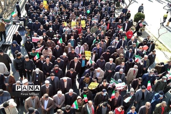 برگزاری راهپیمایی یوم‌الله ۲۲ بهمن در شهرستان قرچک