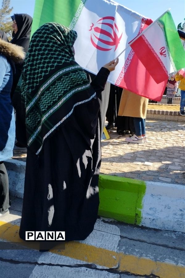 شرکت گسترده مردم خراسان جنوبی در راهپیمایی 22 بهمن