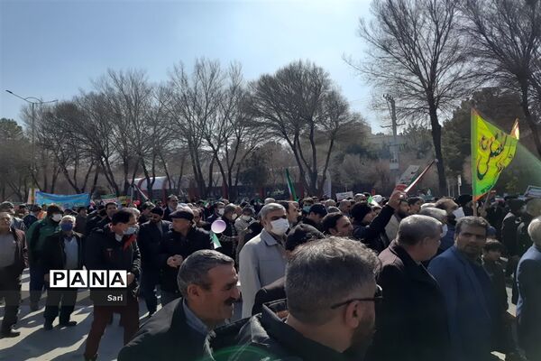 حضور پرشور مردم شهرستان شاهین شهر در  راهپیمایی ٢٢بهمن