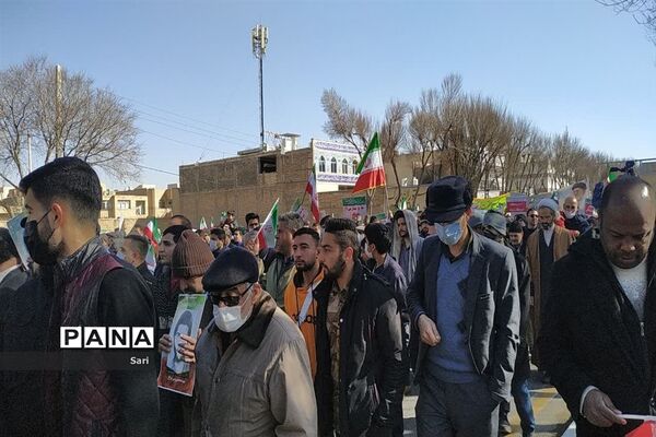 حضور پرشور مردم شهرستان شاهین شهر در  راهپیمایی ٢٢بهمن