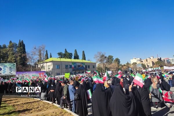 راهپیمایی 22 بهمن در شیراز