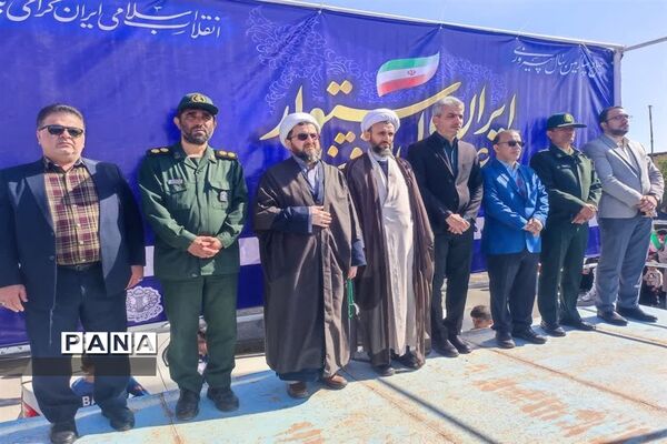 راهپیمایی چهل و چهارمین سالگرد پیروزی انقلاب در خیابان های امیدیه