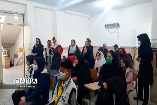 برگزاری نمایشگاه هنری پژوهشی «نوید مولا» در پژوهشسرای نه دی شهرستان رباط‌کریم