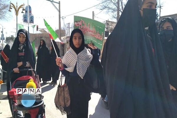 حضور پرشور مردم شهرستان فلاورجان در راهپیمایی ٢٢ بهمن