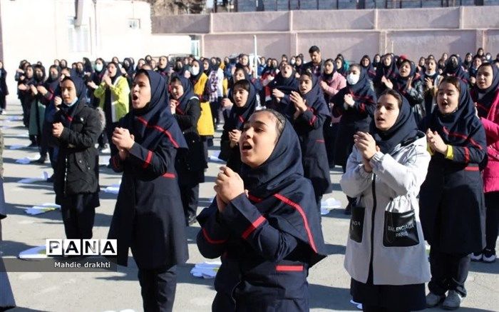 استمرار هر جامعه، مستلزم انتقال ارزش‌های ملی به نسل‌ جدید است