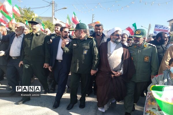 راهپیمایی 22 بهمن در کازرون