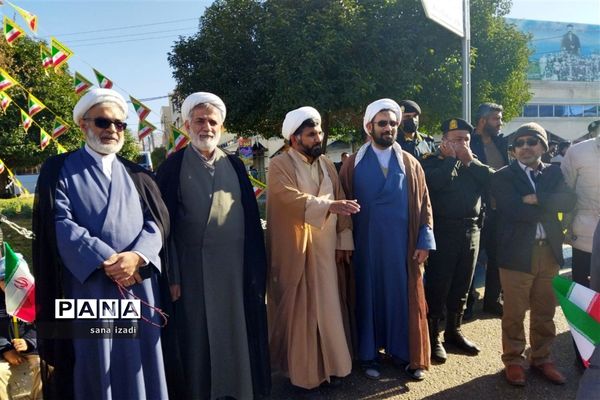 راهپیمایی 22 بهمن در کازرون