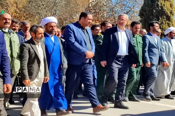 حضور پرشور مردم شهرستان سرچهان در چهل و چهارمین سالروز پیروزی انقلاب اسلامی