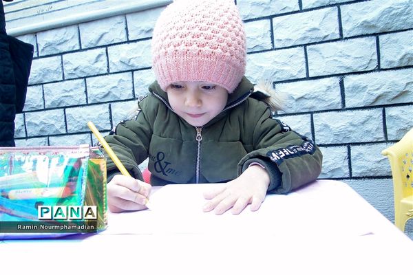 حضور چشم نواز فرزندان دهه نودی انقلاب در راهپیمایی 22 بهمن