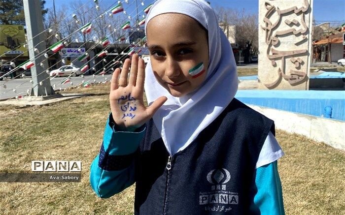 با حضور دهه هشتادی‌ها و دهه نودی‌ها در راهپیمایی ۲۲بهمن موتور انقلاب جانی دوباره گرفت