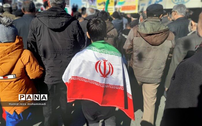 راهپیمایی ۲۲ بهمن در قائمشهر/فیلم