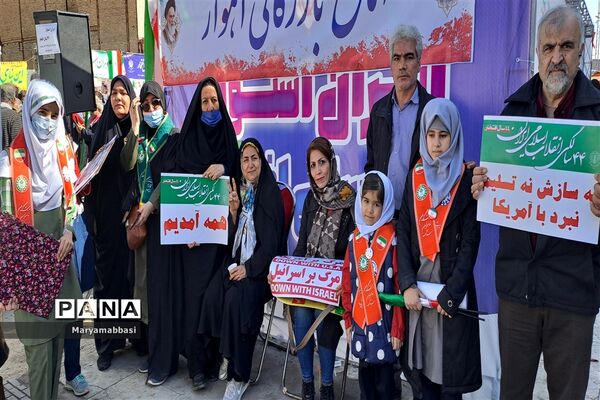 برپایی غرفه سازمان دانش‌آموزی بمناسبت 22 بهمن در اهواز