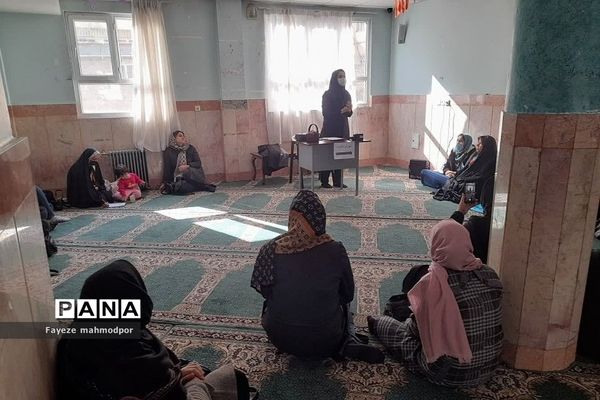 برگزاری کارگاه آموزش خانواده در دبستان حضرت زهرا(س) یک رودهن