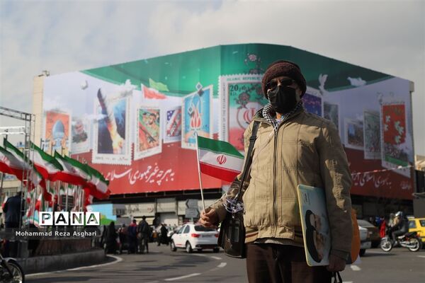 غرفه سازمان دانش‌آموزی در راهپیمایی 22 بهمن