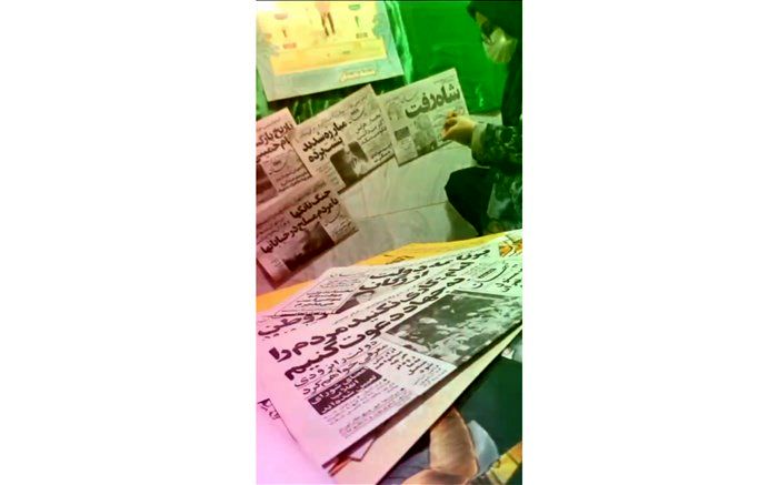 نمایشگاه انقلاب در مدارس طارم/فیلم