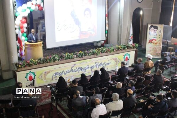 سلسله نشست‌های جهاد تبیین و مراسم در دبیرستان ماندگار البرز