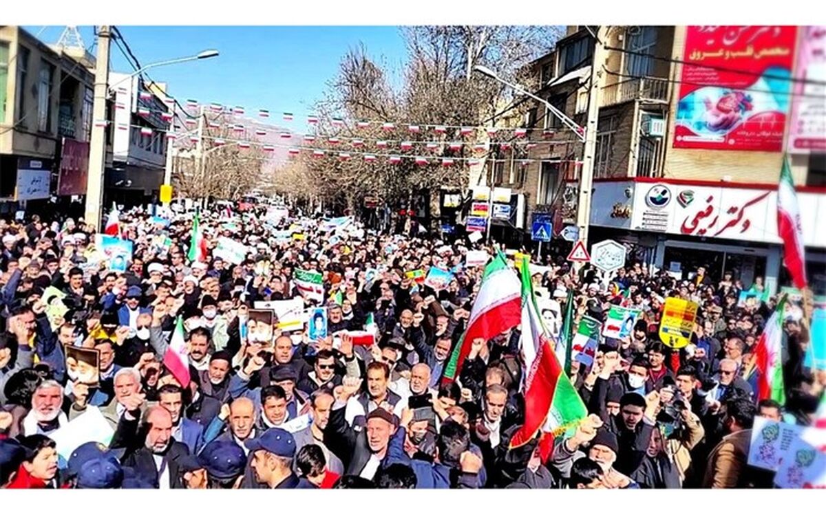 حضور گسترده  مردم شهرستان گلپایگان در راهپیمایی ٢٢ بهمن/فیلم