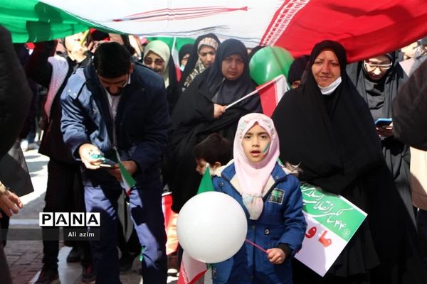 راهپیمایی ۲۲ بهمن در دارالعباده
