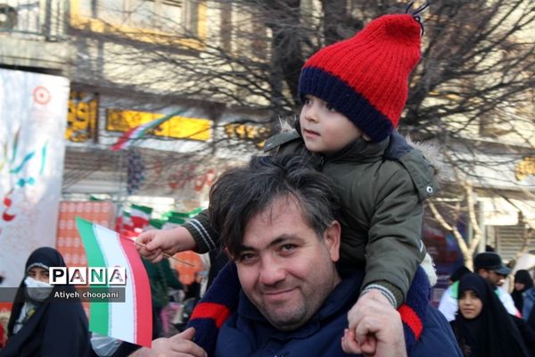 حضور حماسی مردم انقلابی در چهل و چهارمین سالگرد پیروزی انقلاب اسلامی