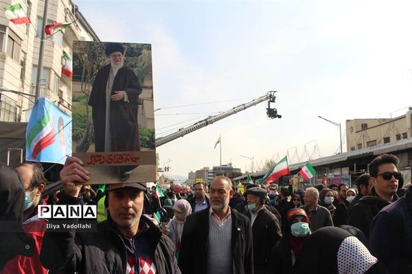 حضور مردم ولایتمدار تهران در مراسم راهپیمایی چهل و چهارمین سالگرد پیروزی انقلاب اسلامی