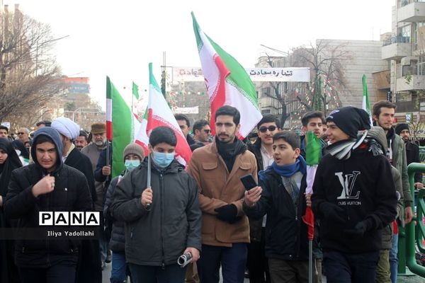 حضور مردم ولایتمدار تهران در مراسم راهپیمایی چهل و چهارمین سالگرد پیروزی انقلاب اسلامی