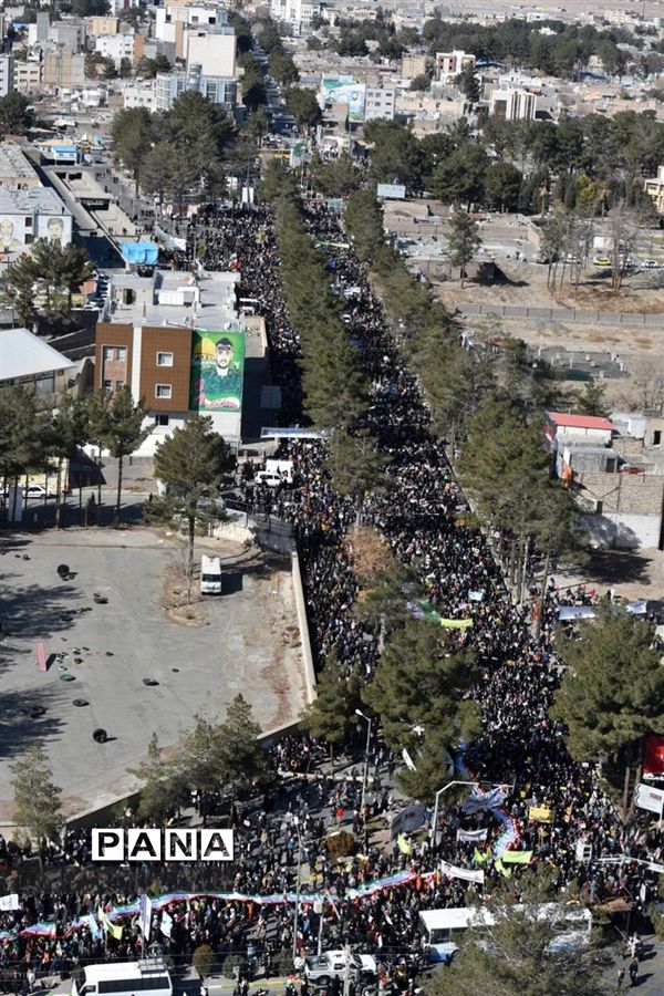 عکس هوایی از مراسم راهپیمایی 22بهمن در بیرجند