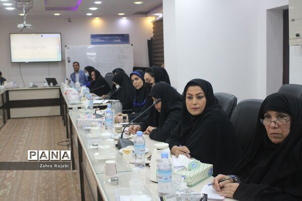 نشست استانی مدیران دبیرستان‌های غیر دولتی دوره دوم متوسطه نظری استان بوشهر