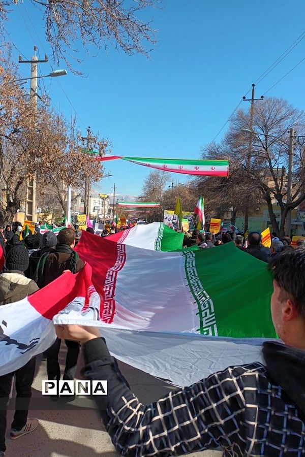 فعالیت‌های بسیج دانش‌آموزی در راهپیمایی 22 بهمن