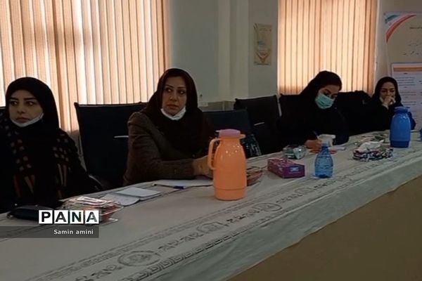 برگزاری جلسه کمیته هدایت تحصیلی ویژه مشاوران در آموزش و پرورش رودهن