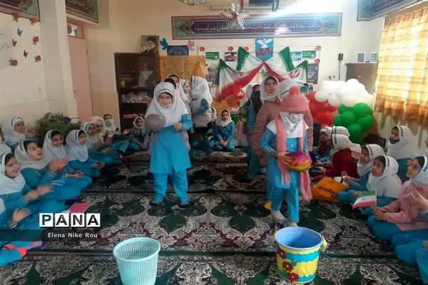 جشنواره بازی‌های گروهی درآموزشگاه مکتب‌الاحرار اسلامشهر