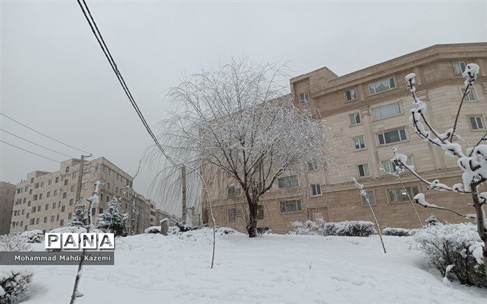 ادارات و مراکز آموزشی همدان فردا دوشنبه تعطیل است