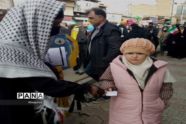 حضور پرشکوه مردم قزوین در راهپیمایی ۲۲ بهمن