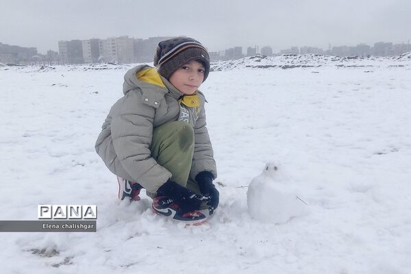بهارستان سفیدپوش شد