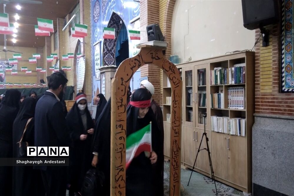 اعزام  دانش‌آموزان منطقه جوادآباد برای اردوی راهیان نور