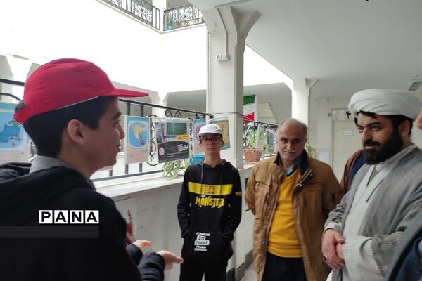 نمایشگاه مدرسه انقلاب مرکز پرورش استعدادهای درخشان دارالفنون شهریار